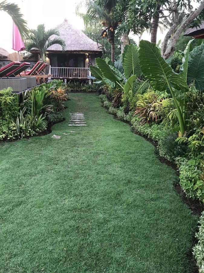 The Jingga Villas Nusa Lembongan  Exterior photo